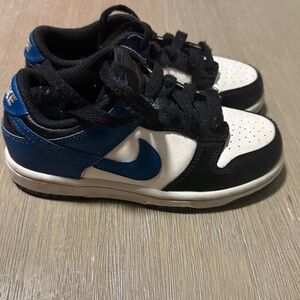 Nike Black, Blue, and White Athletic Shoes
